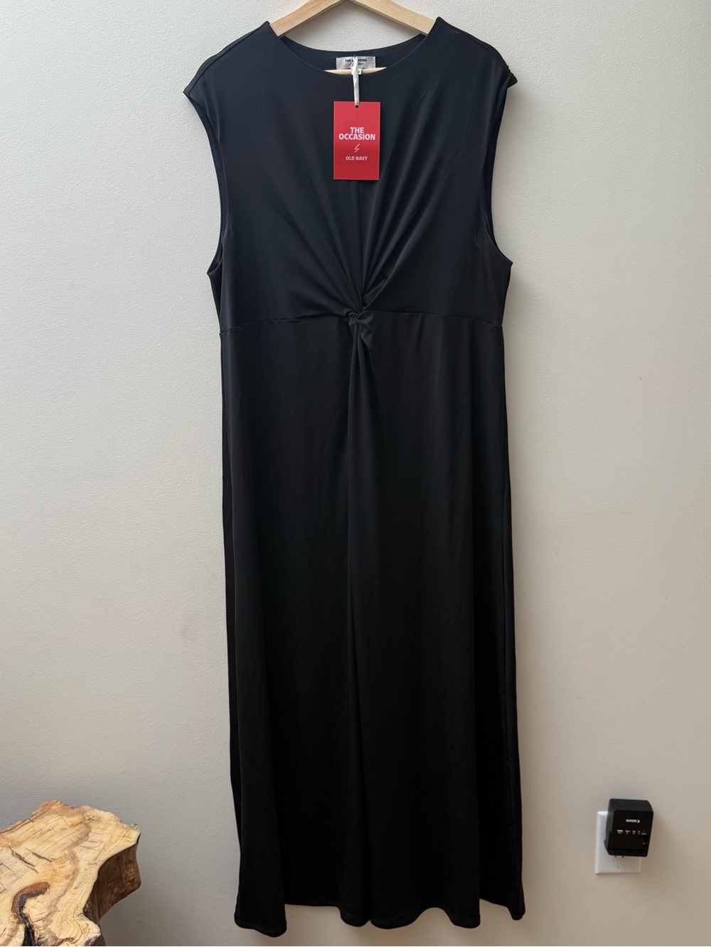 Old Navy Black Maxi Dress with Front Twist - Picture 1 of 7